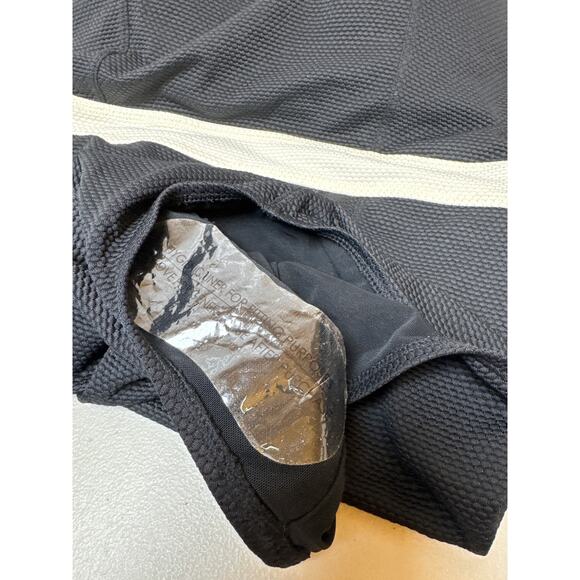 Torrid Vixen Textured Push Up Halter Black & White NWT One Piece Swimsuit 1X - Picture 11 of 11